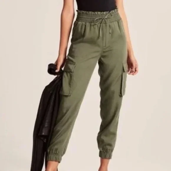 Cargo Pants - Picture 1 of 8